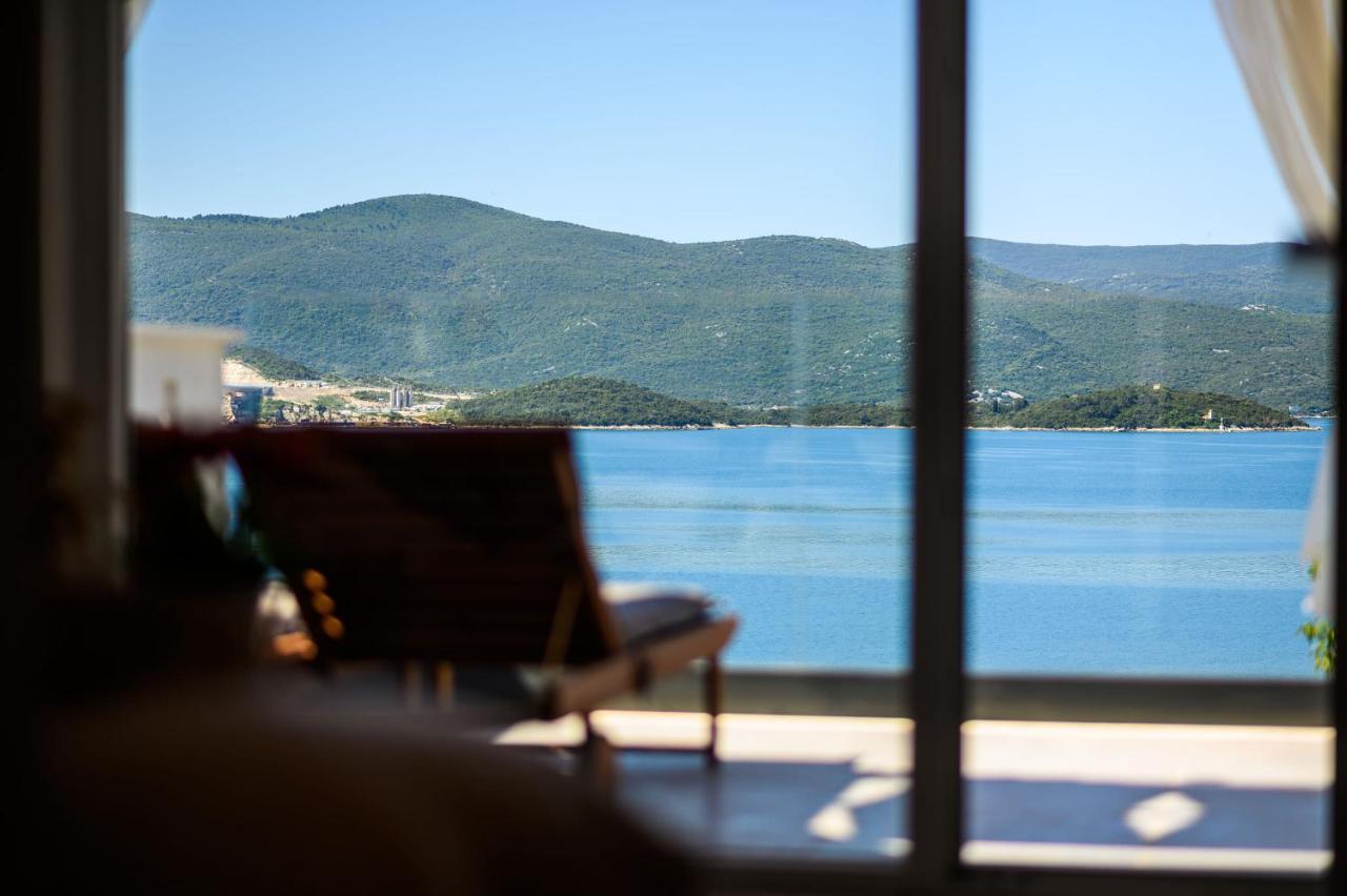 Apartments Morska Vila コマルナ エクステリア 写真