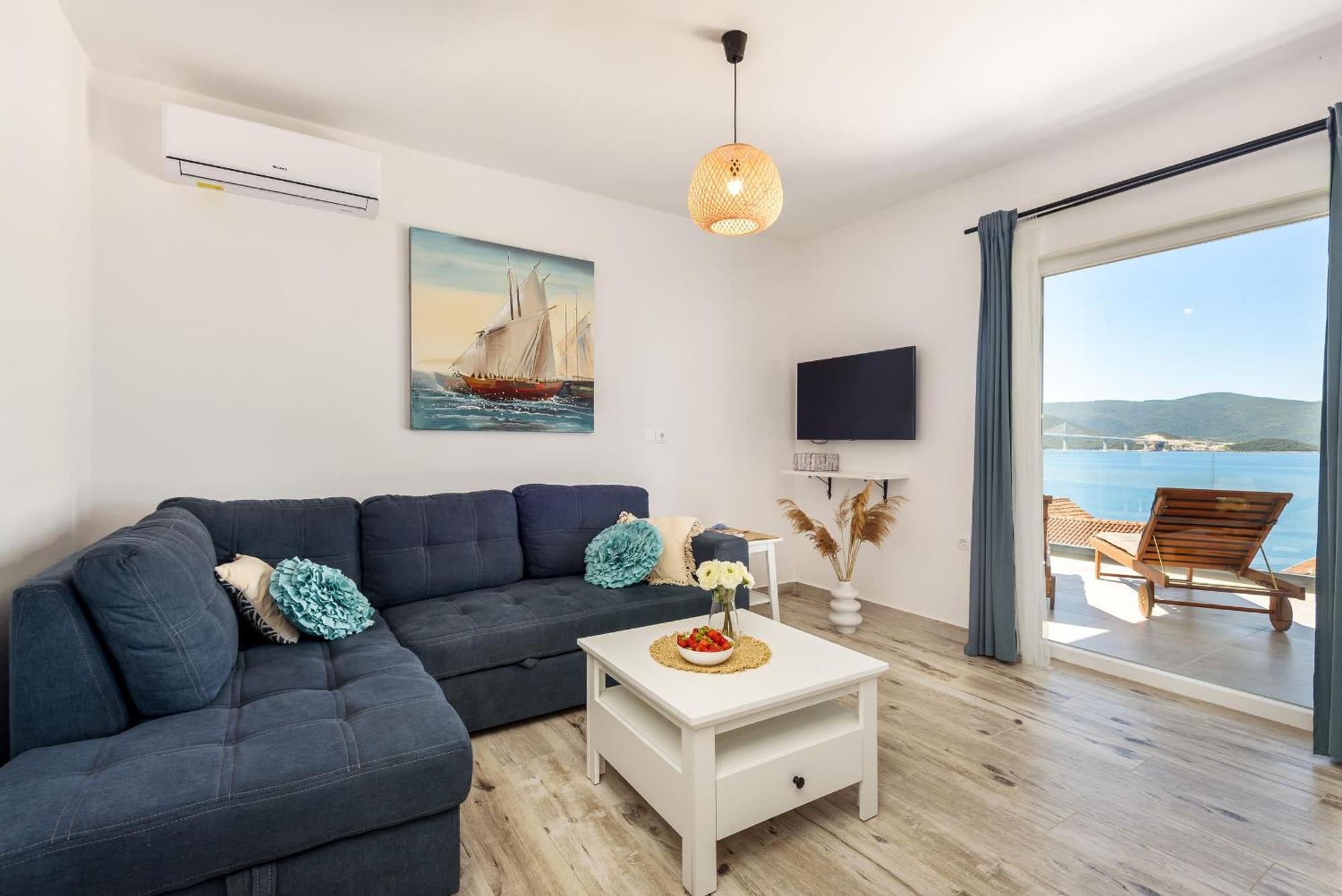 Apartments Morska Vila コマルナ エクステリア 写真