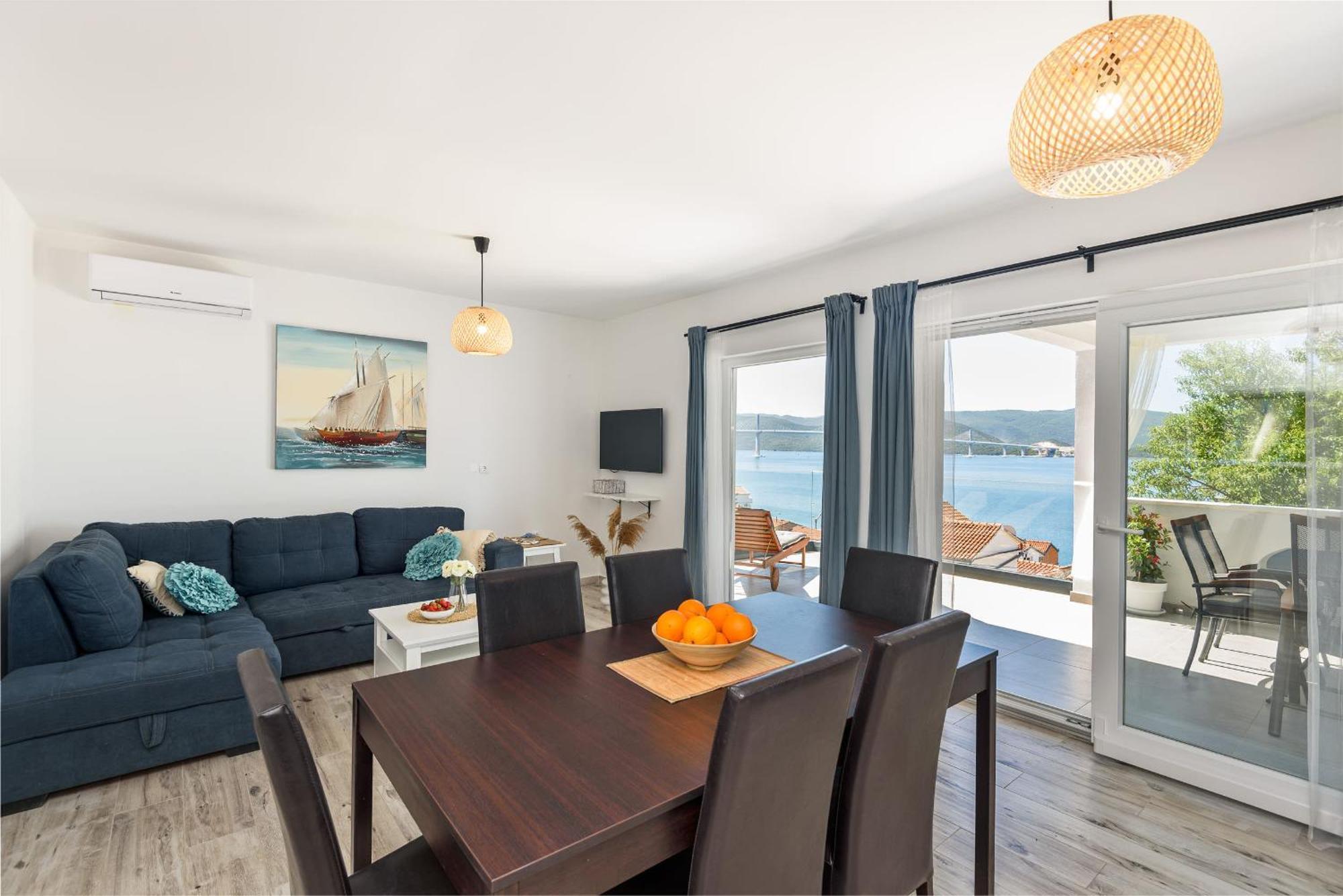 Apartments Morska Vila コマルナ エクステリア 写真